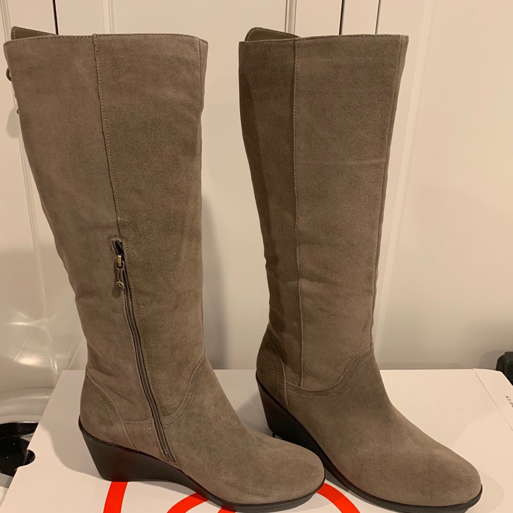 Waterproof Tall Wedge Boots